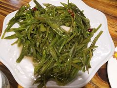-小锅巴纳西餐厅