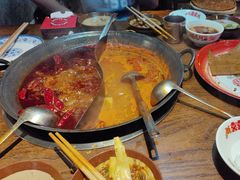 -萍姐火锅·公路夜市(武汉首店)