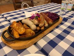 香肠拼盘配酸菜土豆泥-申德勒加油站西餐厅(太仓店)