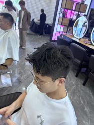 -藤野造型烫染·漂发