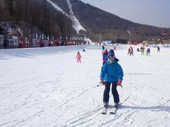 -亚布力新体委滑雪场