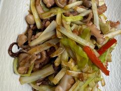 -绫罗岛海鲜私房菜(鸭绿江边店)