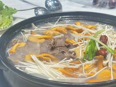 -九寨特色牦牛肉汤锅 羊肉汤锅