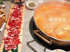 -野山舂·贵州现舂酸汤牛肉(民生路店)