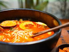 -银米·云南传统过桥米线(双廊黑金冠店)
