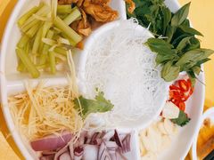 -官塘陈记鱼生·潮汕砂锅粥·牛肉火锅(潮枫路总店)