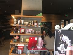 -星巴克(杭州西湖银泰1F店)