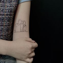 人物-木子·纹身店TATTOO穿孔·洗纹身