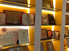 -首脑美容美发化妆美甲培训学校(龙岗校区)