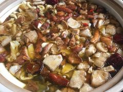 -东巴谷野生菌火锅餐厅