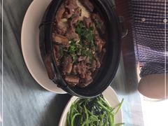 -容里煲仔饭(利丰北路店)