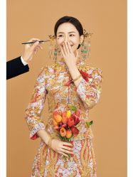 -雪中彩影婚纱摄影·微光艺术中心