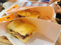 -驴公驴婆(曹杨店)