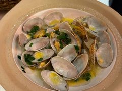 -鸣记脆皮烤鱼·海鲜烤鱼(三八广场店)