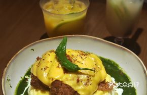 Sichuan-style Roasted Pepper Cheese Pork Chop Rice