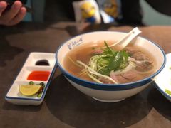 越南火车头汤河粉-美奈小馆·越南料理(中航城君尚购物中心店)