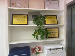 -成都苗方清颜专业祛痘