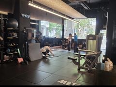 -TOP健身私教工作室(侨香店)