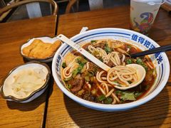 -鑫花溪牛肉米粉(文星广场店)