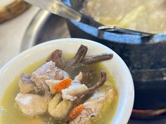 -鲁朗纳麦石锅鸡庄园