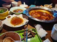 -胖哥俩肉蟹煲(济南世茂国际广场店)