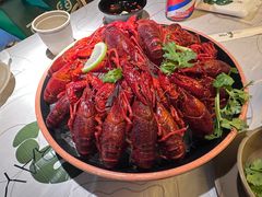 -巴厘龙虾·榜首油焖大虾(音乐学院·沿江酒馆店)