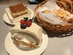 -麦田工坊(月湖店)