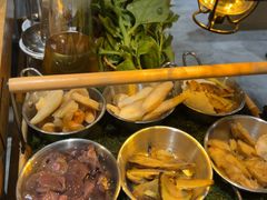 -一朵菌·野生菌探索家火锅(南亚店)