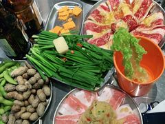 -马路牙子烧烤音乐酒馆(望京店)