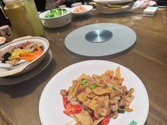 -新白鹿餐厅(滨江银泰店)