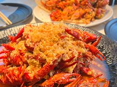 经典蒜香小龙虾-红盔甲·小龙虾(天钥桥店)