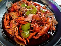 十三香小龙虾-金陵暴走小龙虾·迷踪蟹(凯德MALL店)