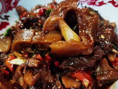 小炒腊猪头肉-传统菜农庄(皇姑路店)