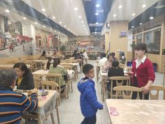 大堂-江城燕子大排档(江汉路步行街店)