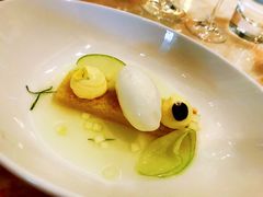 苹果松软蛋糕配姜味奶油-AZUR聚(香格里拉饭店)