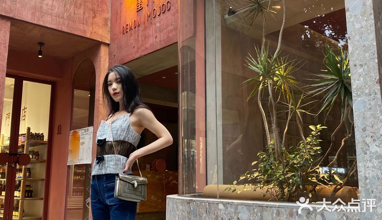 不旧不变用心出品的火锅店 雷门