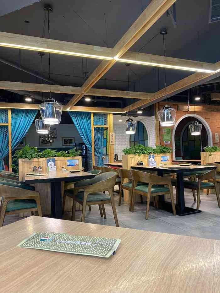 阿西娅·西北妈妈拿手菜(华联店)-"兰州本地比较知名的款式品牌了