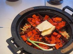 -爱你您·自家鱼塘·活水喷泉鱼火锅(八里店)