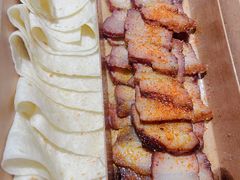 茴香碳烤花猪肉-佬麻雀·剁椒鱼头(京基KK One店)