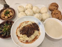 -李与白包子铺(桐梓林店)