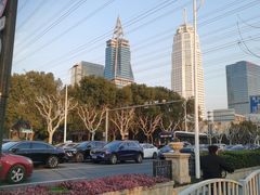 -蓝天路(地铁站)