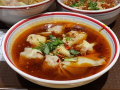 -八二小区抄手(龙湖上城天街店)