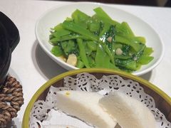 -江城小馆陕南妈妈菜·全球旅行餐厅(钟楼店)