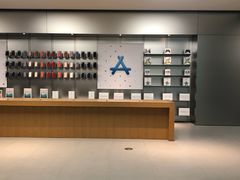 -Apple零售店(华贸购物中心店)