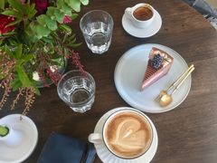 -AHAVA·Fang Baking Studio
