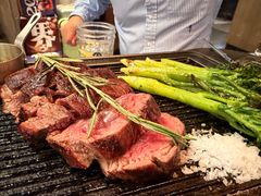 -BOURBON 玻本美式餐厅酒吧(虹桥新天地店)