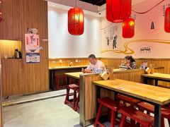-陇上秦轩西安biangbiang面(EFC欧美金融商业城店)
