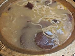 -霄汉牛三鲜湖北砂锅菜(万松园2店)
