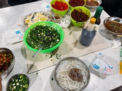 调料盘-小倪羊肉米线馆