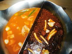 台式麻辣锅-湊湊火锅·茶憩(杭州湖滨银泰in77店)